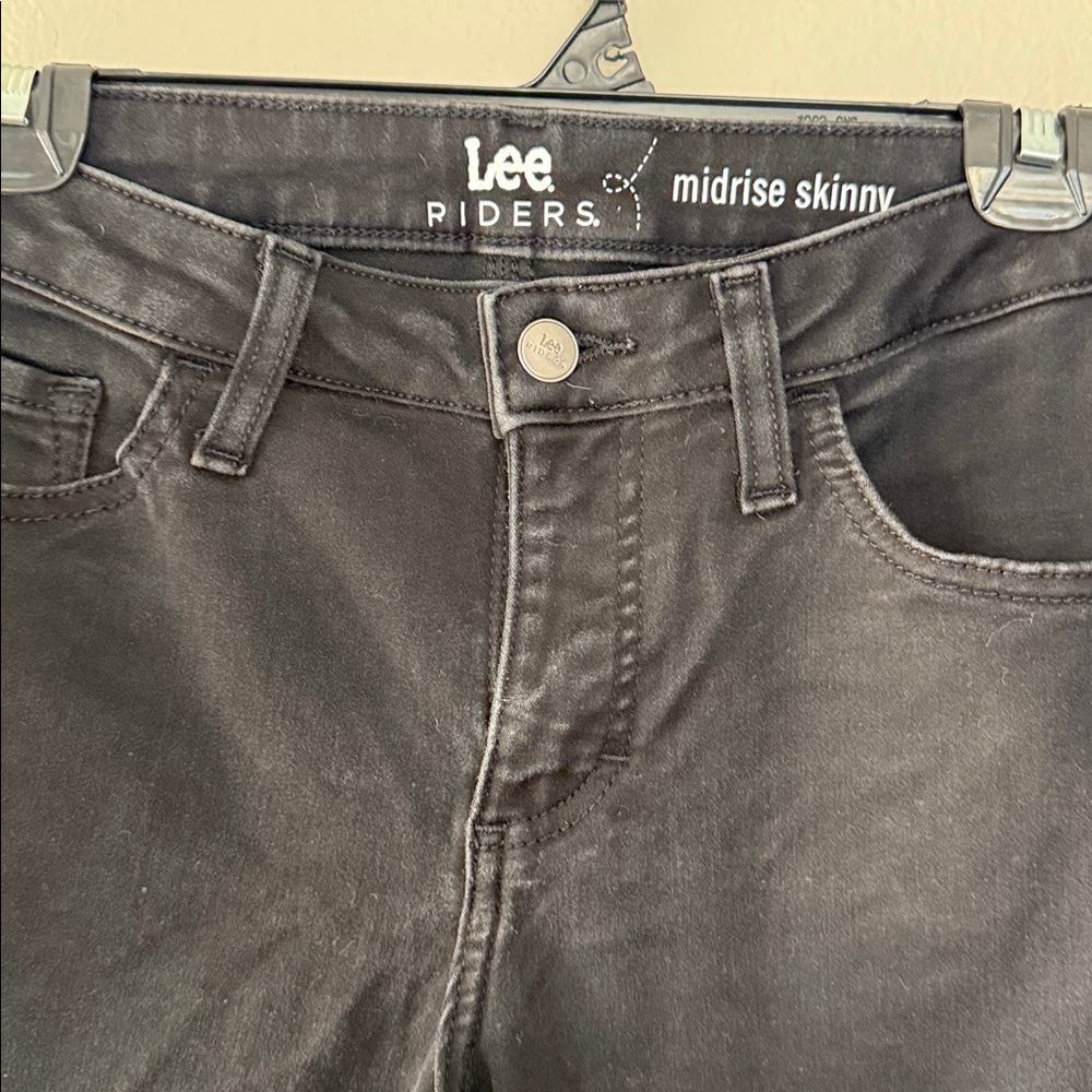 Lee Women's Dark Black midrise Skinny Jeans 6 - Picture 2 of 6